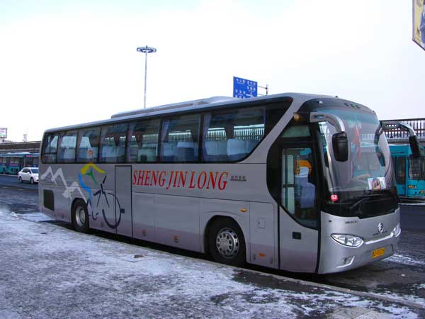 1606054469519304.jpg 企業(yè)班車